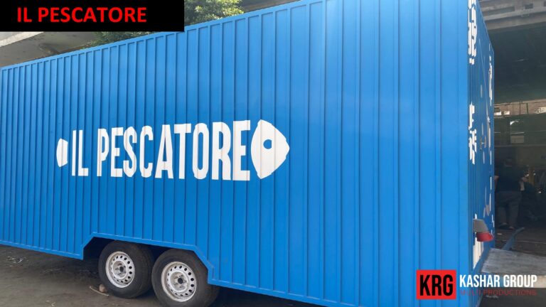 Mobile Solutions Blue food trailer with "Il Pescatore" logo and fish graphic