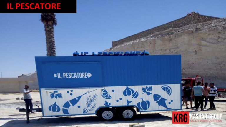 Mobile Solutions Blue food trailer with "Il Pescatore" text and fish graphics