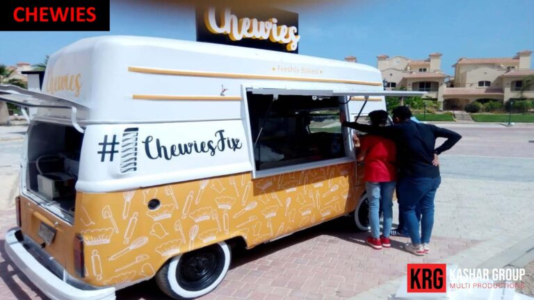 Mobile Solutions Chewies food trailer with people standing near it